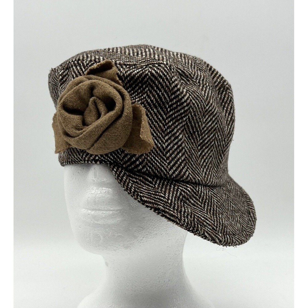 Women's‎ brown herringbone type army/newsboy cap with brown Rose used